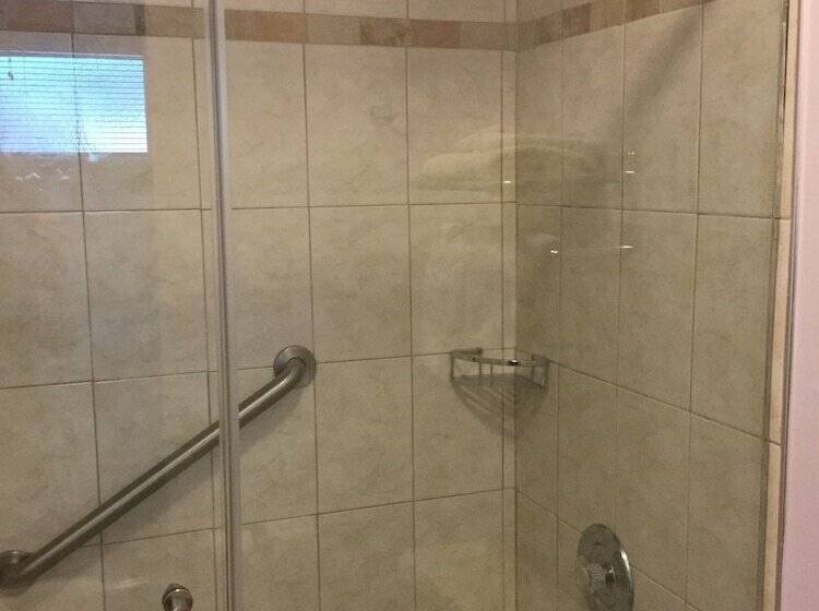 Номер Стандарт, Econo Lodge South