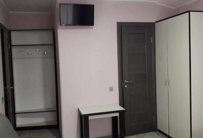 اتاق سوپریور خانوادگی, Guest House Max