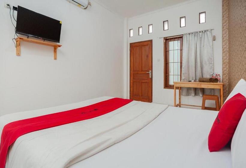 Номер Стандарт, Reddoorz Syariah Near Jatisampurna Hospital