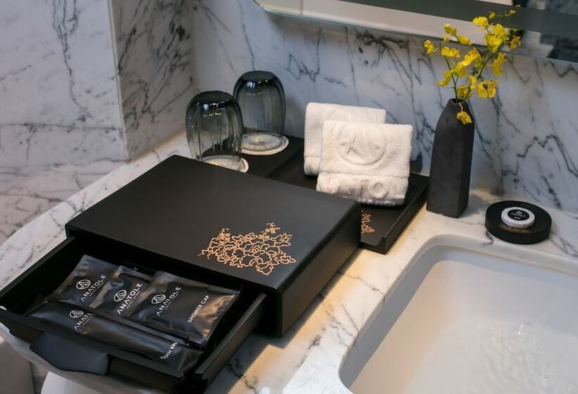 Executive Room, Anatole Hotel Hanoi