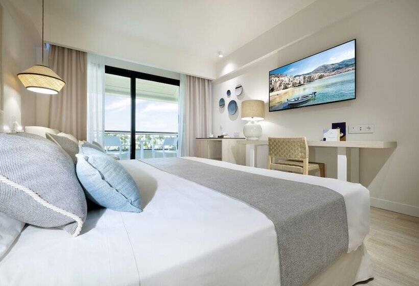 Номер Deluxe, The Signature Level At Grand Palladium Sicilia Resort & Spa