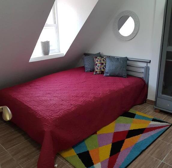 디럭스 룸, Airport16 Bed And Breakfast