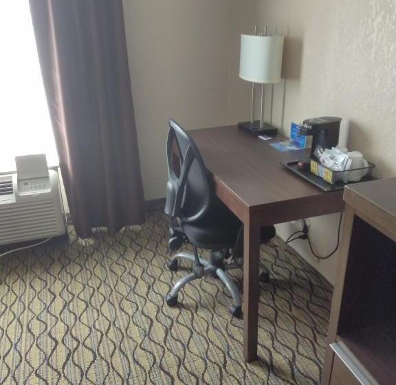 Стандартный Номер Кровать Кинг, Baymont By Wyndham Madison Heights Detroit Area