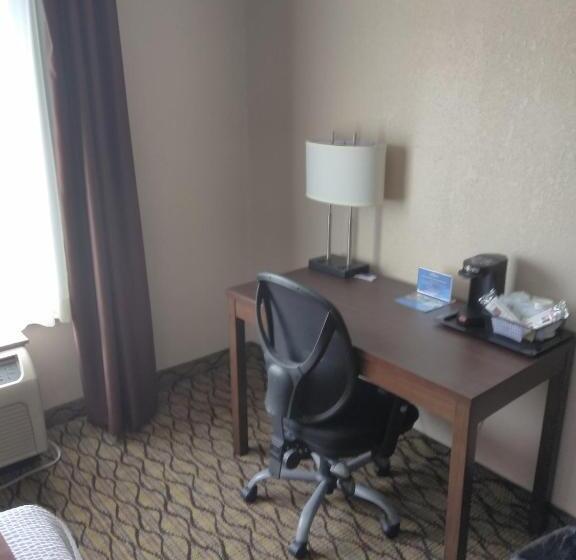 Номер Стандарт, Baymont By Wyndham Madison Heights Detroit Area