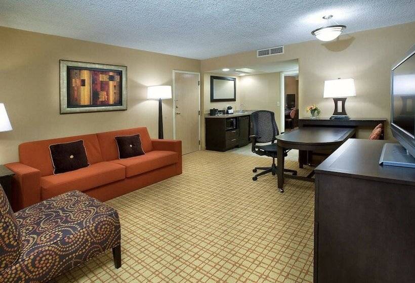 Номер Стандарт 2 Двуспальные Кровати, Embassy Suites By Hilton Kansas City International Airport