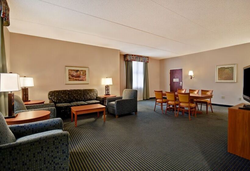 Люкс Премиум, Embassy Suites By Hilton Lexington/uk Coldstream