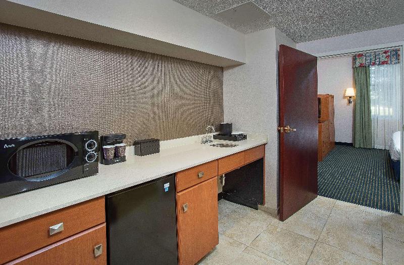Люкс Кровать Кинг, Embassy Suites By Hilton Lexington/uk Coldstream
