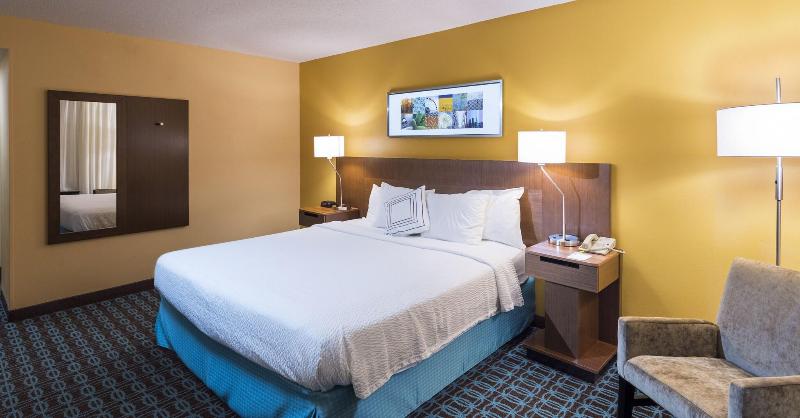 스위트 킹사이즈 침대, Fairfield Inn & Suites By Marriott Atlanta Buckhead