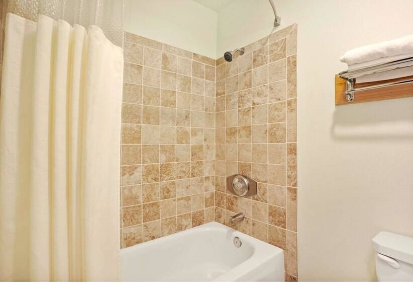２ダブルベッドのスタンダードルーム, Travelodge By Wyndham Seattle North Of Downtown