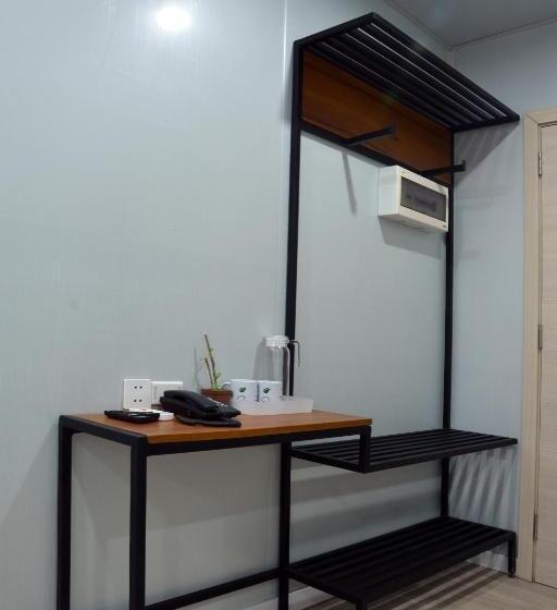 اتاق استاندارد سه نفره, Cargotel Travel Inn