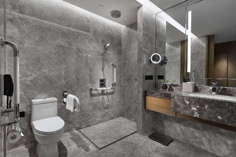 اتاق استاندارد با تخت بزرگ, Hilton Guiyang