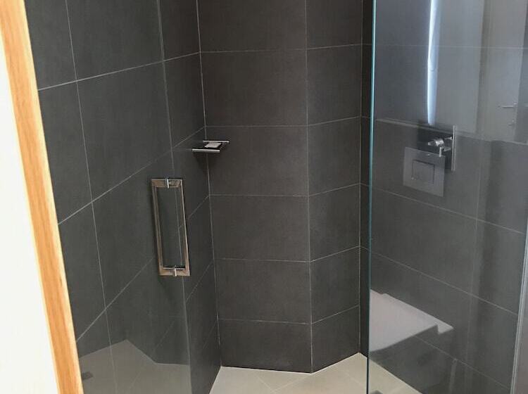 Standard Room, Rek Inn