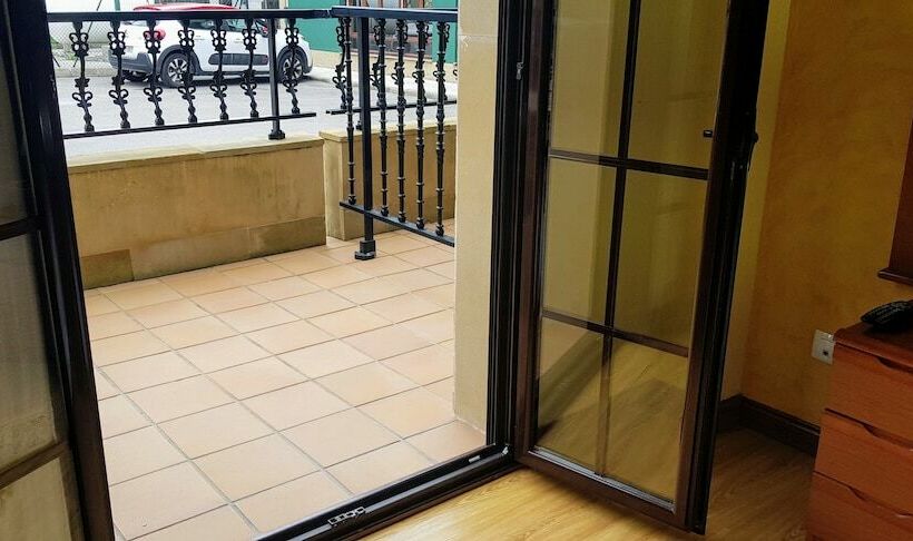 Номер Стандарт, Posada Carral Cabarceno