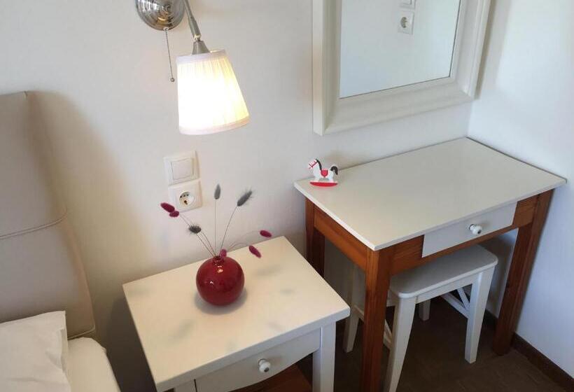 Chambre Standard Vue Mer, Alexandris