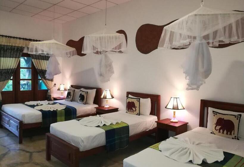 اتاق خانوادگی با چشم‌انداز باغ, The Nature Park Villa
