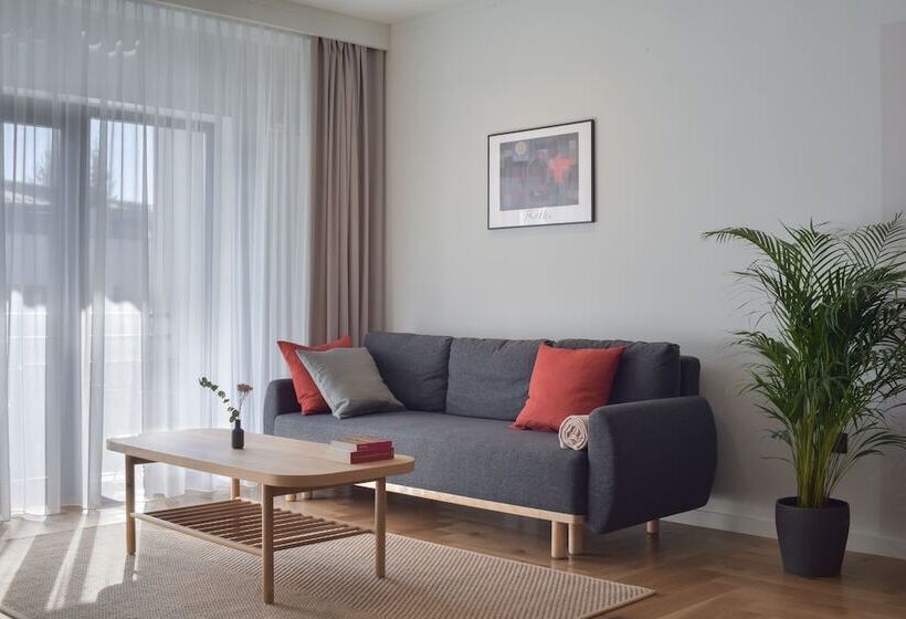 דירת חדר דלוקס, Atlas Apart