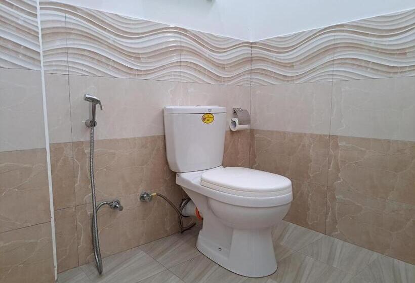 Номер Deluxe с Балконом, B & B Charm