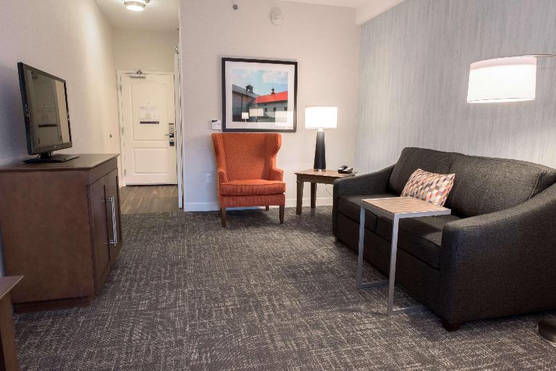 Полулюкс Кровать Кинг, Crowne Plaza Sydney Burwood, An Ihg