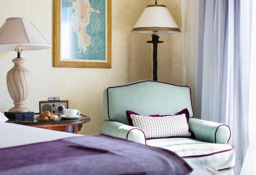 장애인을 위한 킹사이즈 침대 스탠다드 룸, Delamar Greenwich Harbor
