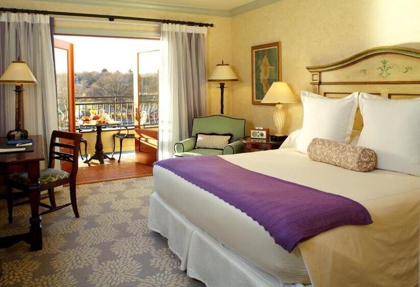 스탠다드 룸 킹사이즈 침대, Delamar Greenwich Harbor