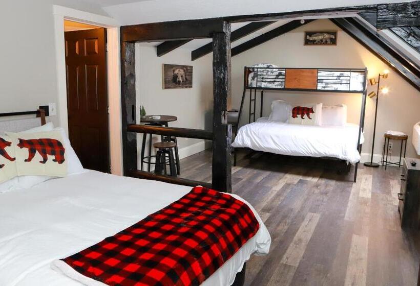 Номер Стандарт Трехместный, Gunstock Inn & Suites