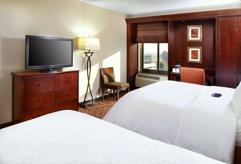 Номер Стандарт, Hampton Inn Clevelanddowntown