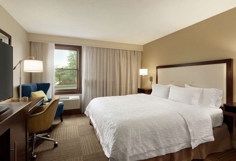 장애인을 위한 스위트, Hampton Inn & Suites Springdale