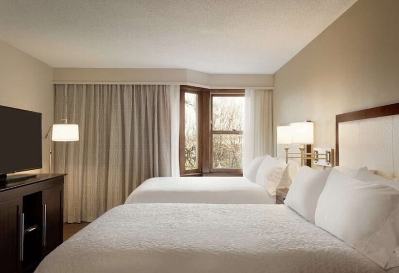장애인을 위한 스위트, Hampton Inn & Suites Springdale