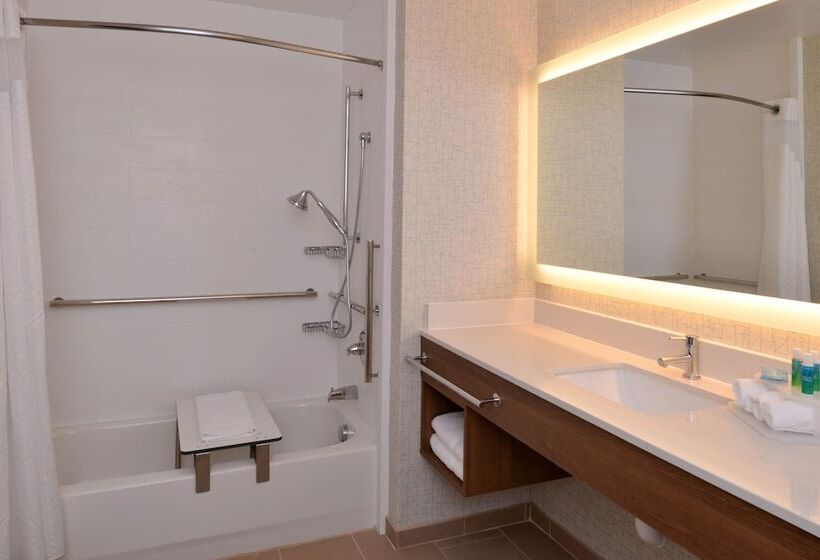 장애인을 위한 스위트, Holiday Inn Express Olean, An Ihg
