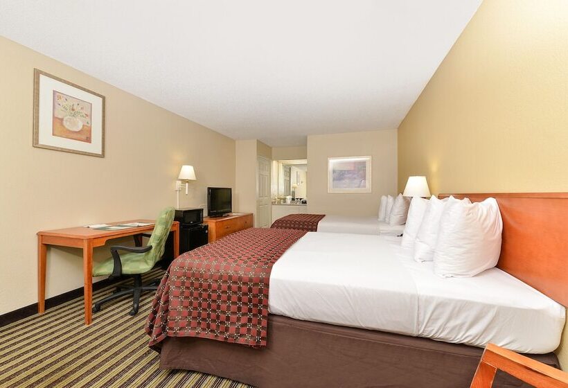 带2个双人床的标准工作室, Quality Inn At The Mall  Valdosta