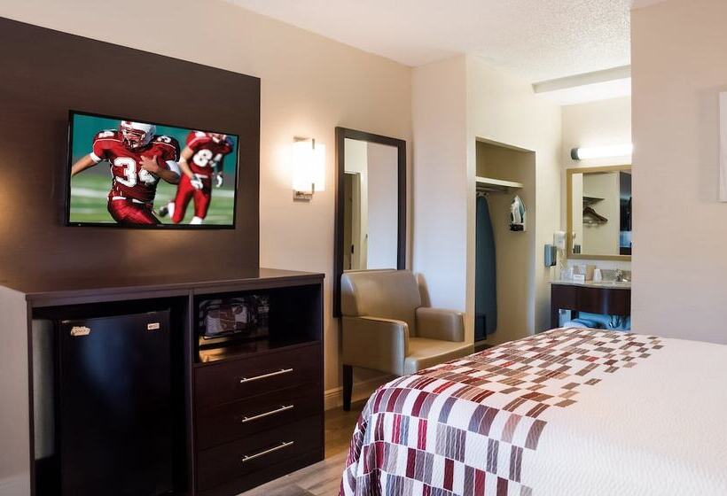 Номер Deluxe, Red Roof Inn Tupelo