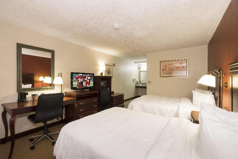 Номер Deluxe, Red Roof Inn Tupelo