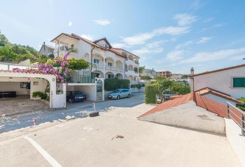 Apartament 1 Dormitor cu Priveliște către Mare, Apartments Buljan