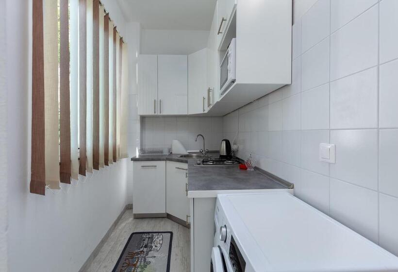 Апартаменты 1 Спальня, Apartments Smaila