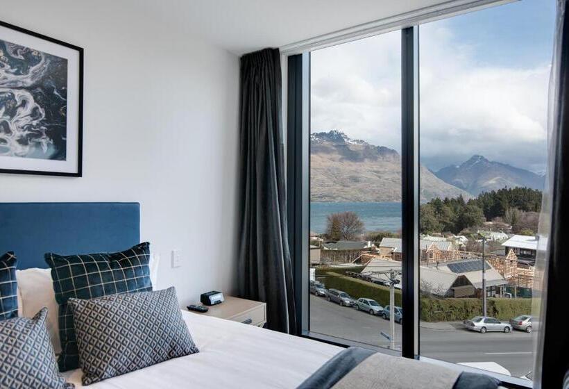 Номер Стандарт Вид на Озеро, Ramada By Wyndham Queenstown Central