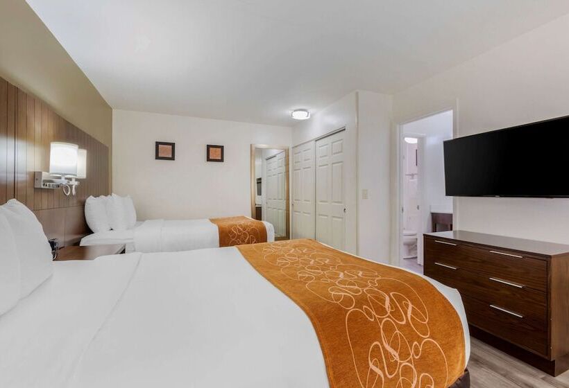 Люкс, Comfort Suites At Sabino Canyon