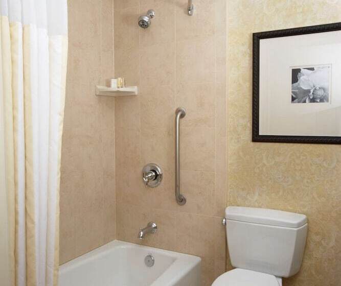 Номер Deluxe, Hilton Garden Inn Lancaster