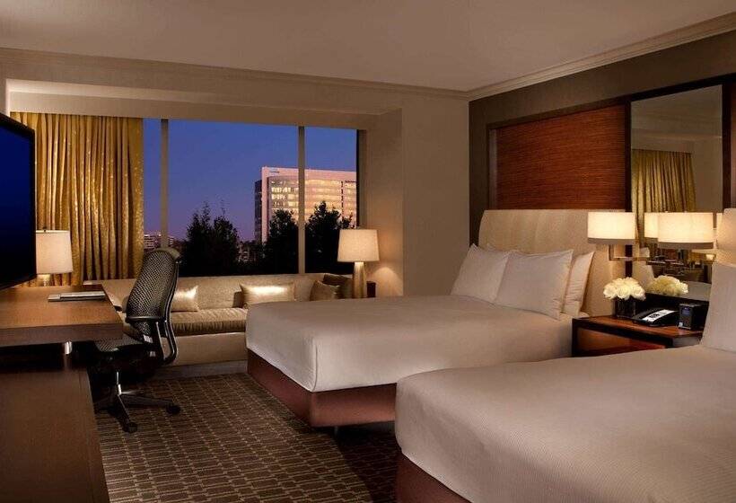 Номер Стандарт Адаптированный для Инвалидов, Hilton Mclean Tysons Corner