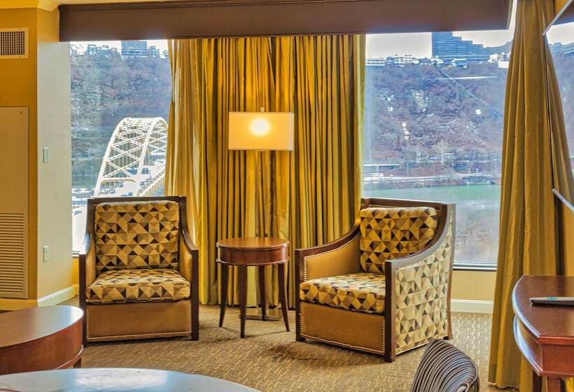 Люкс, Wyndham Grand Pittsburgh