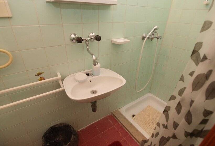 Апартаменты 1 Спальня, Apartment Emilia 424