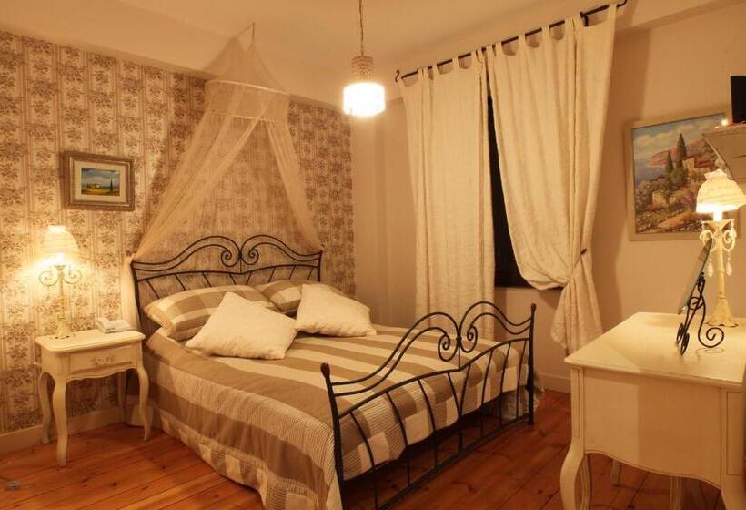 Классический Номер, Vaela Hotel Cultural Resort