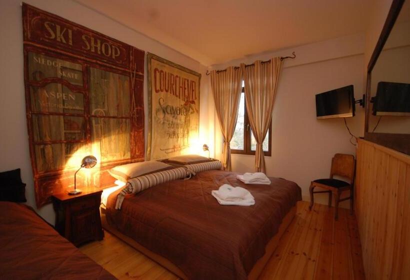 Полулюкс, Vaela Hotel Cultural Resort