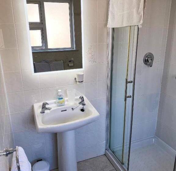 Семейный Номер, Sraid Eoin House