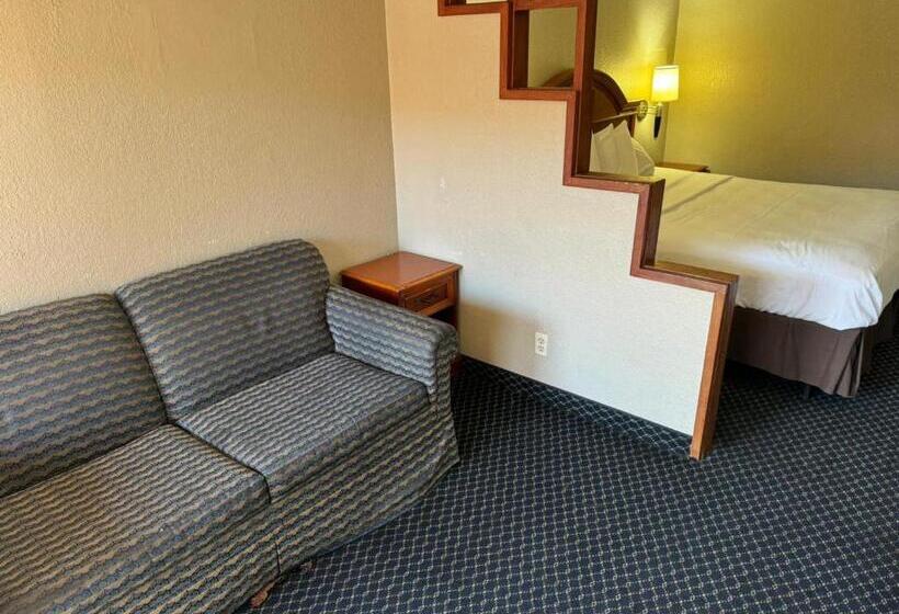מיטת קינג בסוויטה, Homegate Studio And Suites San Antonio