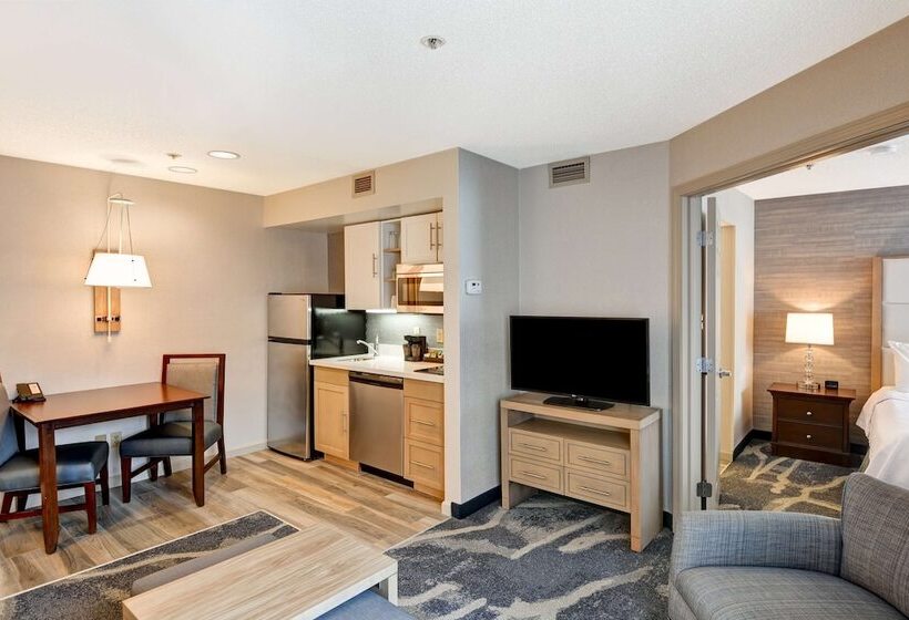 Люкс, Homewood Suites By Hilton Windsor Locks Hartford