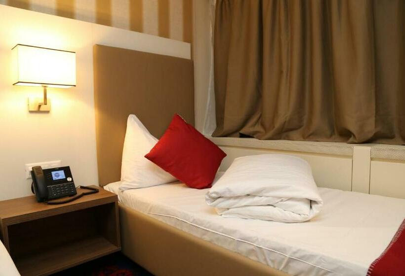 Одноместный Номер с Террасой, My Home Hotel   Free Parking