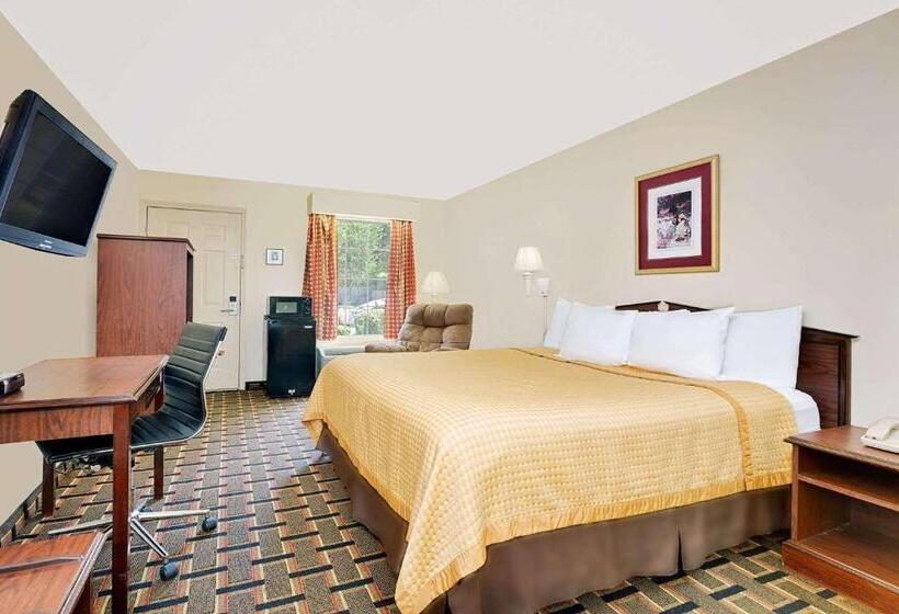 キングサイズベッドのスタンダードルーム, Days Inn By Wyndham Spartanburg