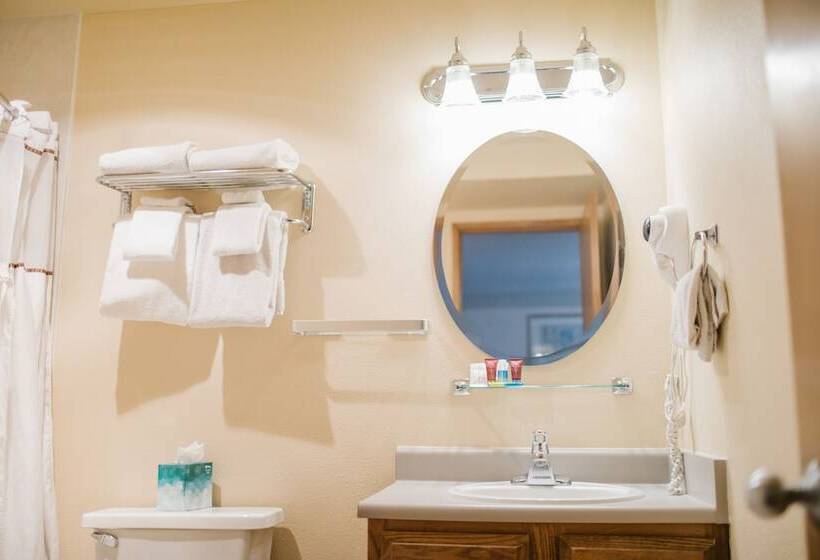 스위트, Friday Harbor Suites
