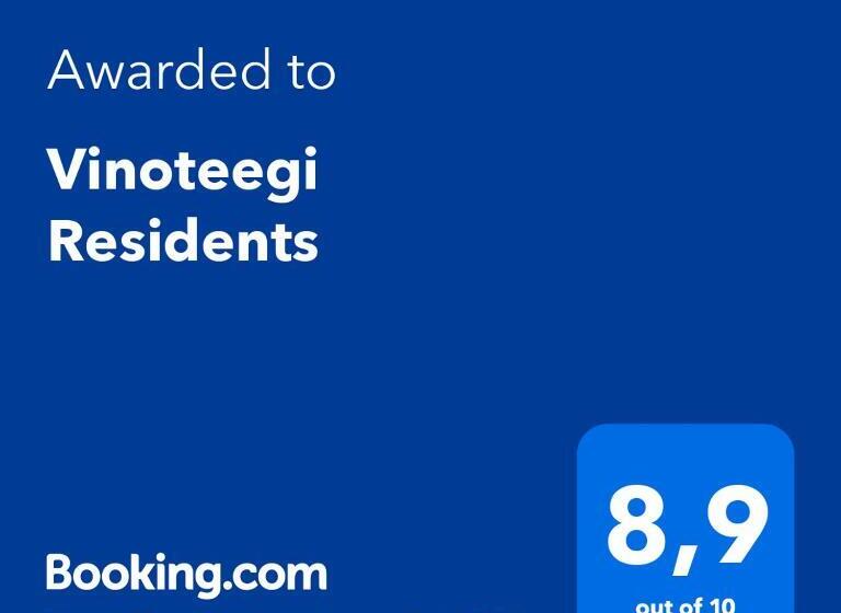 سوییت جونیور لوکس, Vinoteegi Residents