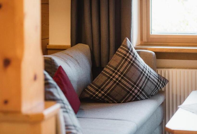 Estúdio Estandar com Sacada, Jochum Hotel Garni